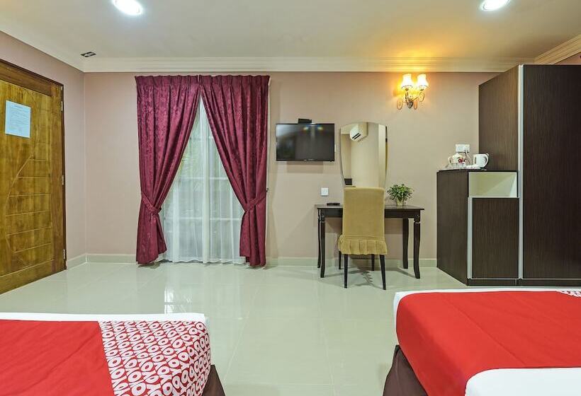 Otel Oyo 90642 Twin Mutiara Chalet & Homestay
