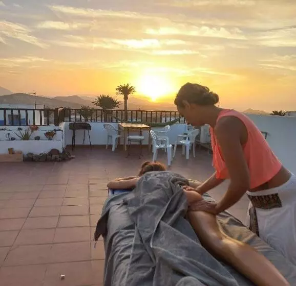 Majatalo Sunset House