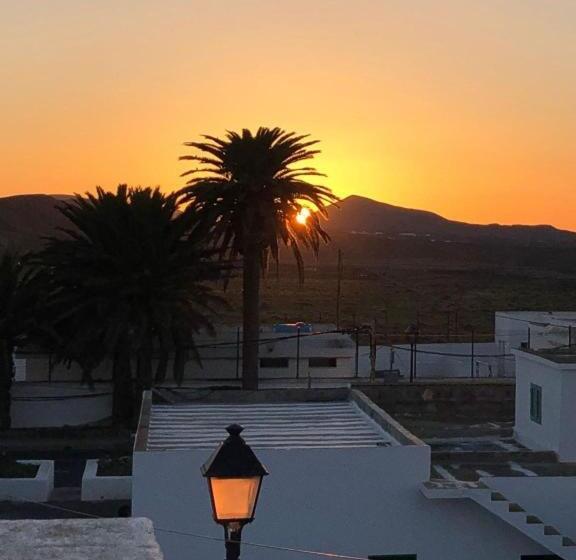 پانسیون Sunset House