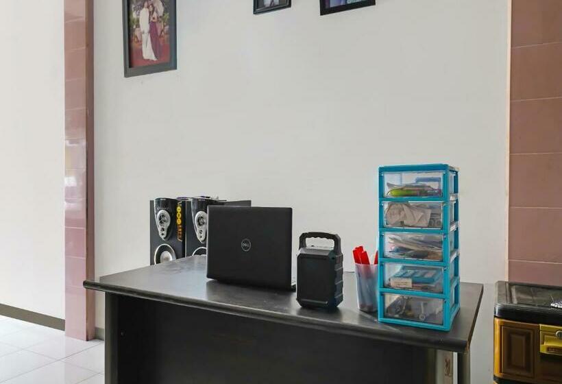 בית מלון כפרי Spot On 91832 Pondok Aqueduct