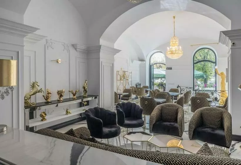 ホテル Vila Central Boutique Satu Mare