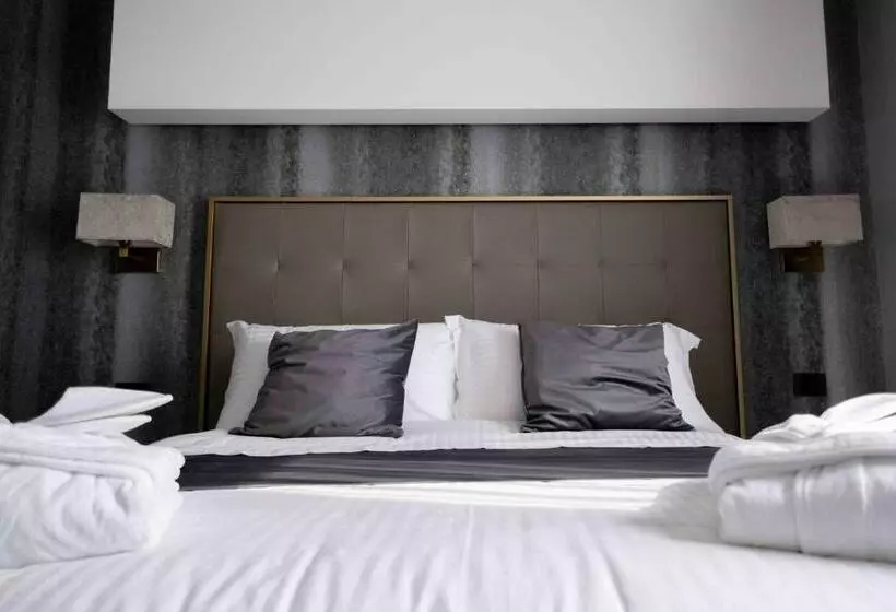 ベッドアンドブレックファースト Divina Charme