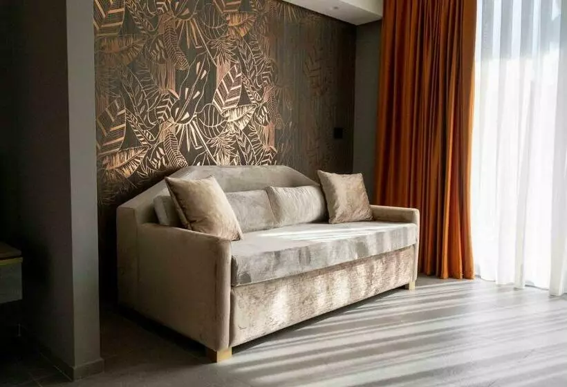 ベッドアンドブレックファースト Divina Charme