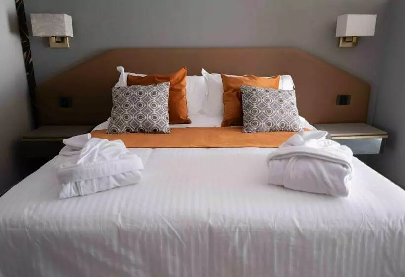 ベッドアンドブレックファースト Divina Charme