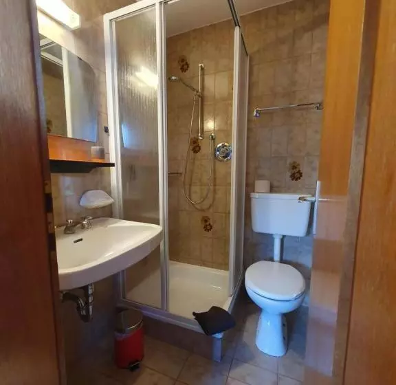 ベッドアンドブレックファースト Garni Lantschner