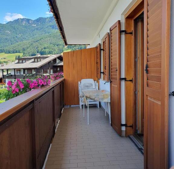 تختخواب و صبحانه Garni Lantschner