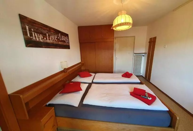 ベッドアンドブレックファースト Garni Lantschner