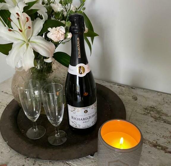 Bed and Breakfast Ruth & Iris Farmhouse