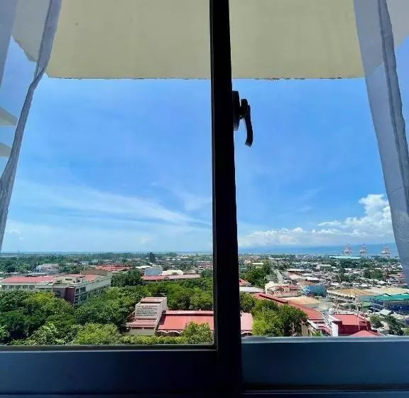 ホテル Ab Studio Suite At Mesaverte Residences