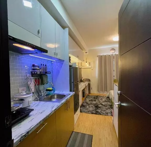 ホテル Ab Studio Suite At Mesaverte Residences