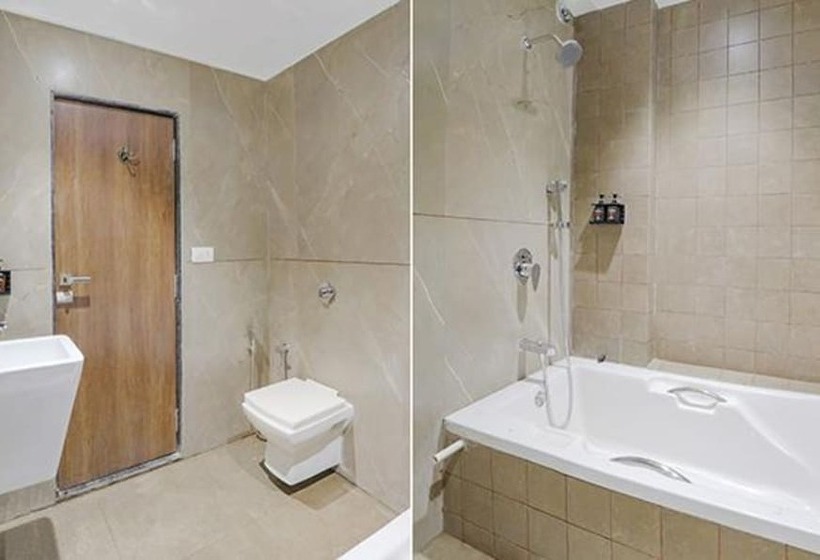 Fabhotel Meritus Inn