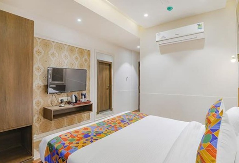 Fabhotel Meritus Inn