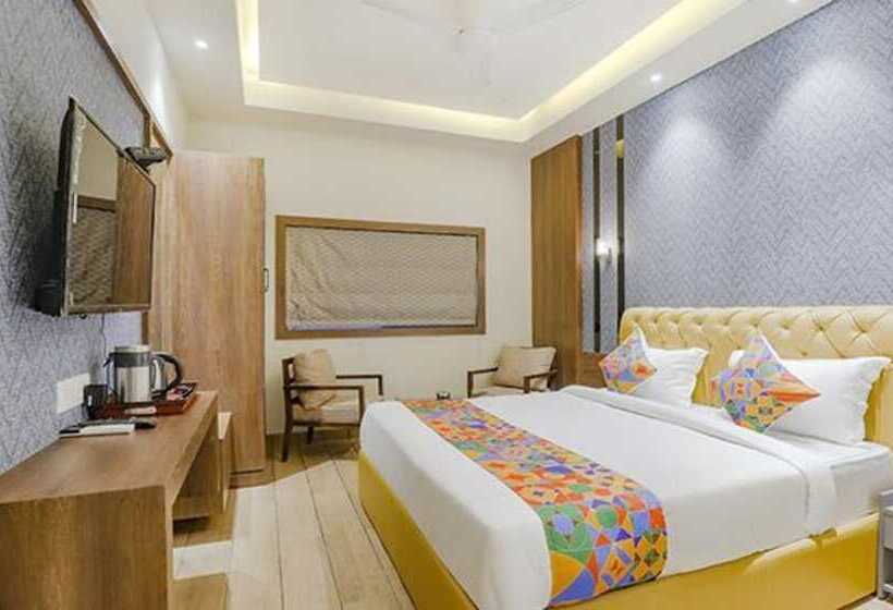 Fabhotel Meritus Inn