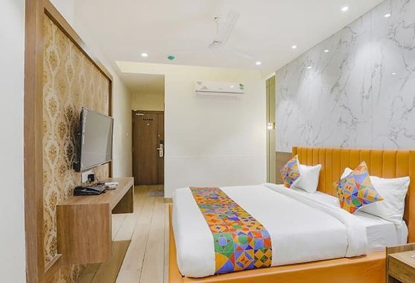 Fabhotel Meritus Inn