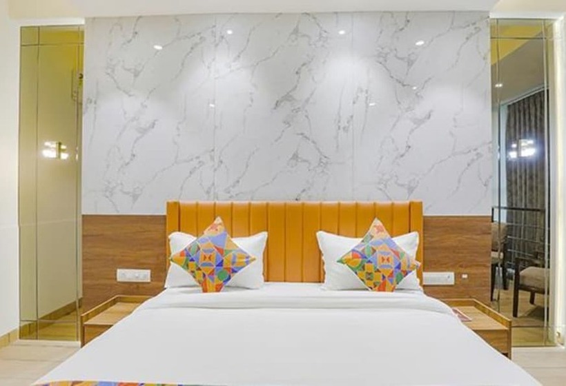 Fabhotel Meritus Inn