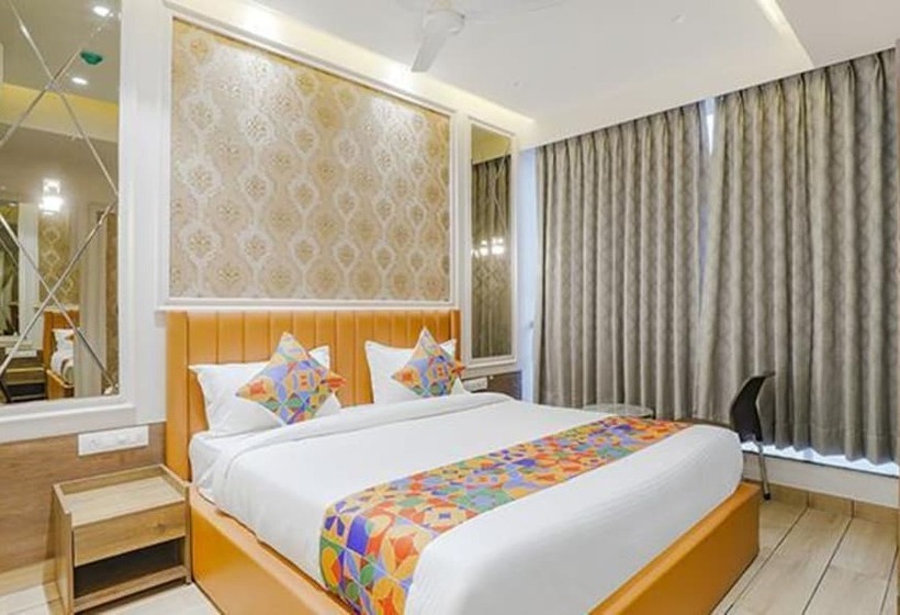 Fabhotel Meritus Inn