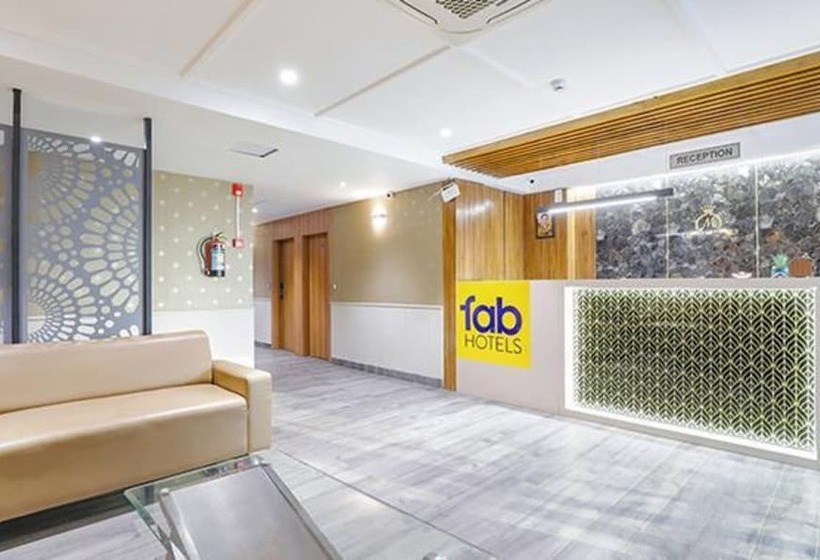 Fabhotel Meritus Inn