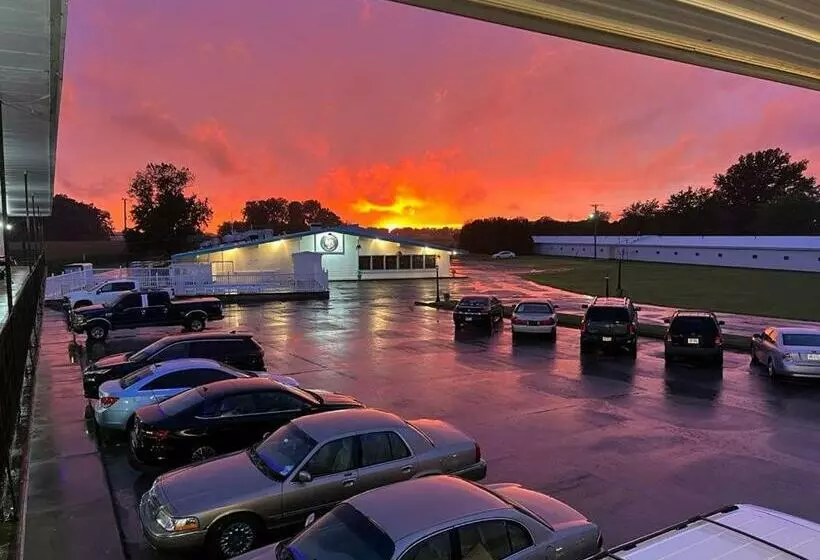 Motel Boutique By Wolf Inn