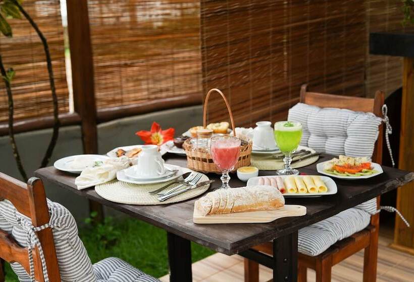 ペンション Pousada Sabina