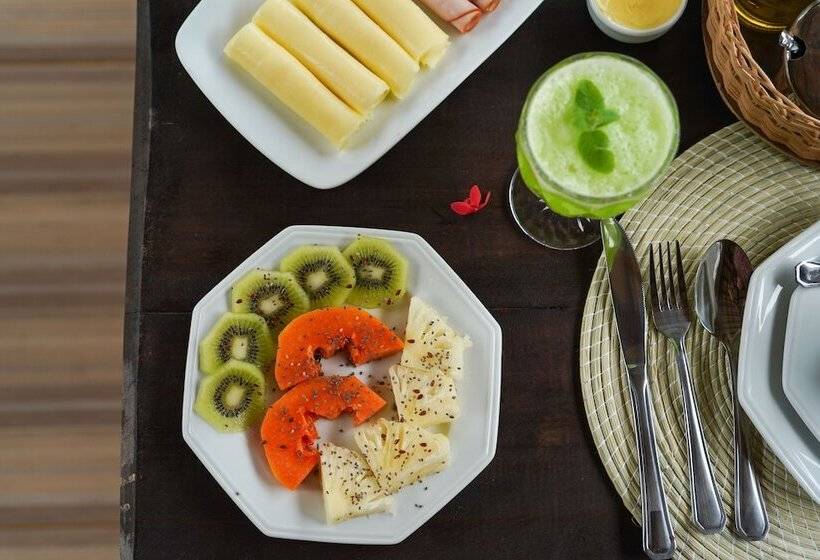 ペンション Pousada Sabina