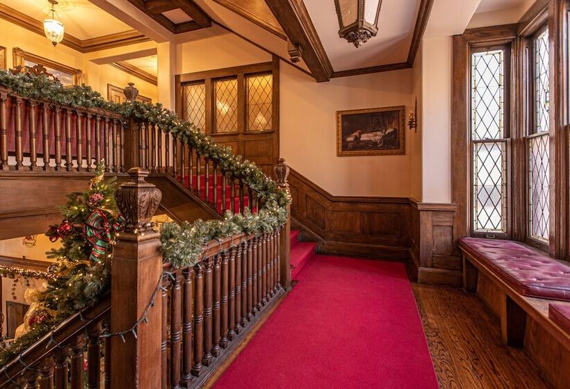 مبيت وإفطار Frederick Stearns House Historic Inn