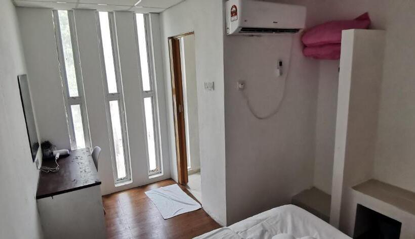 فندق على الطريق Tang