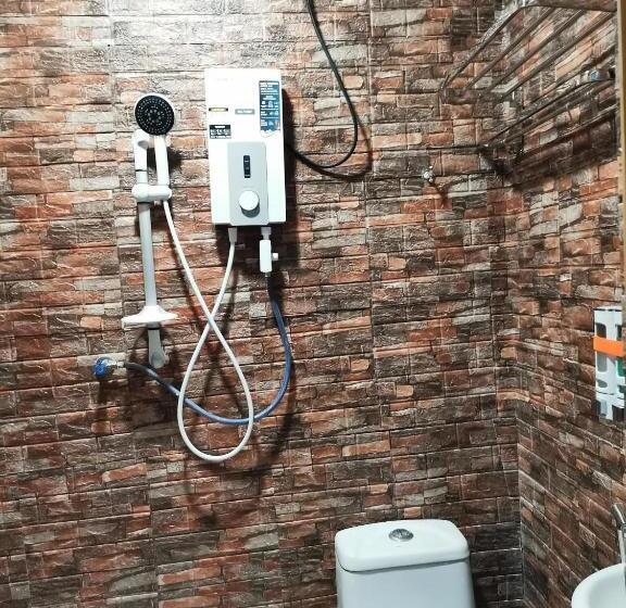 فندق على الطريق Tang