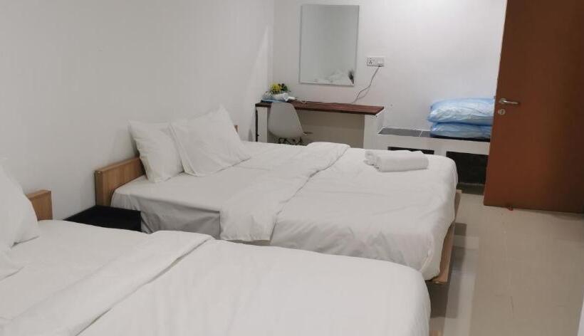 فندق على الطريق Tang