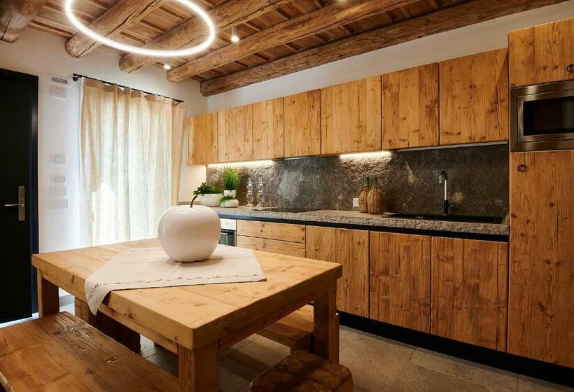 پانسیون Brocheta Guest House