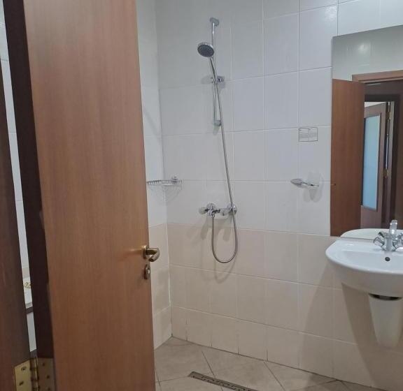 Apartment 322, Villa Park