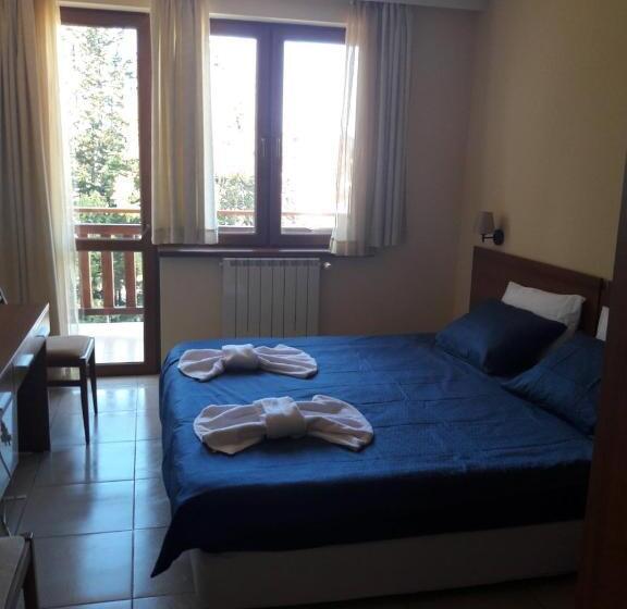 Apartment 322, Villa Park