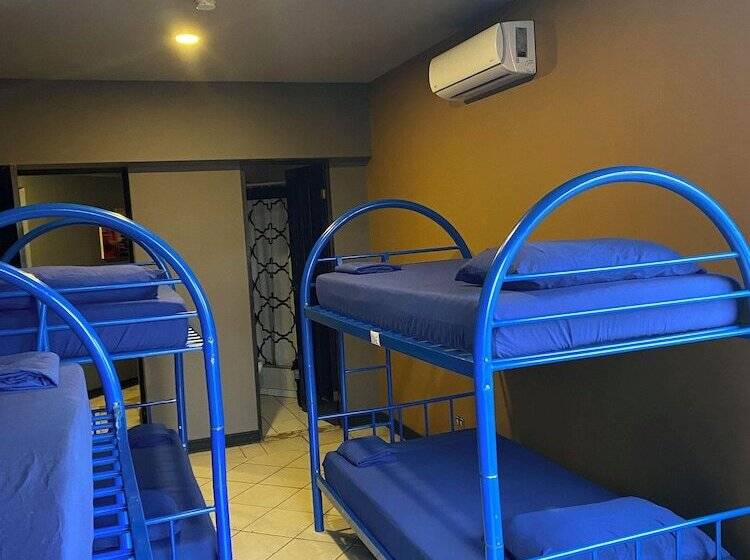 Alajuela Backpackers Airport Hostel