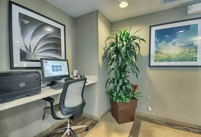 ホテル Candlewood Suites Columbus   Grove City, An Ihg