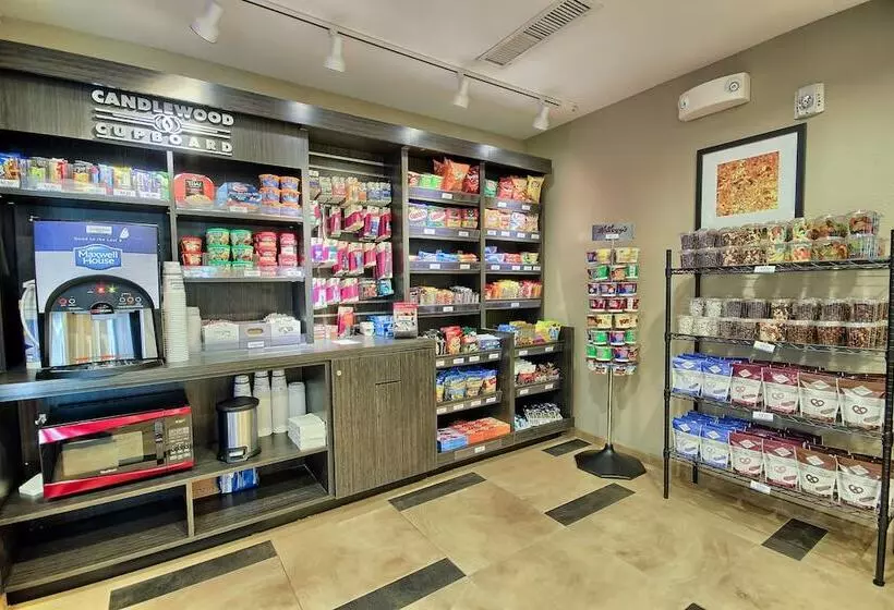 ホテル Candlewood Suites Columbus   Grove City, An Ihg