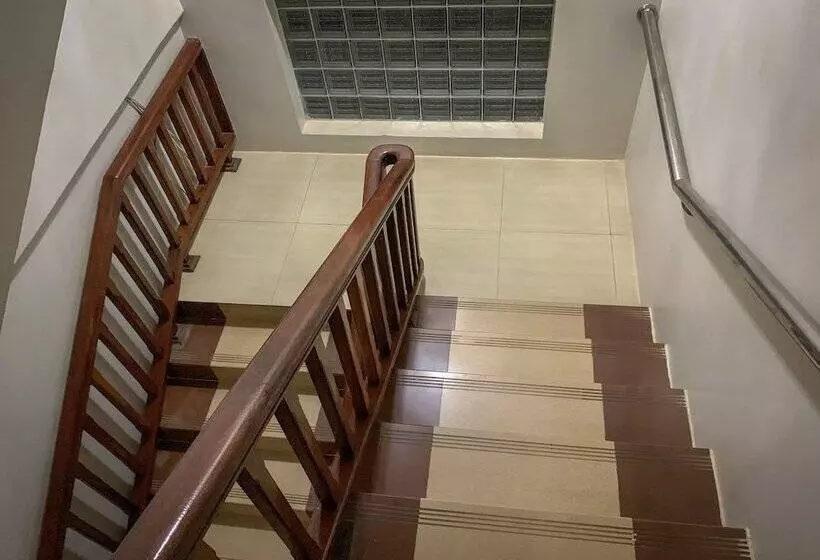 هتل Damnak Riverside Villa