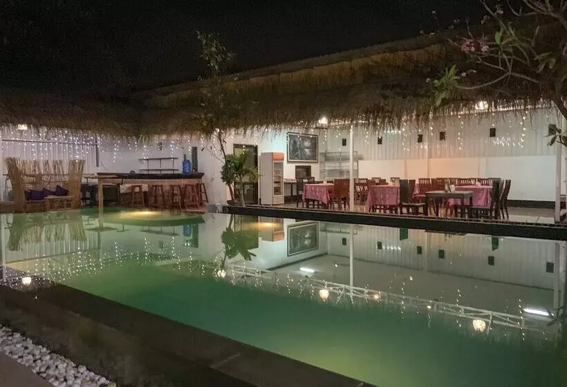 هتل Damnak Riverside Villa