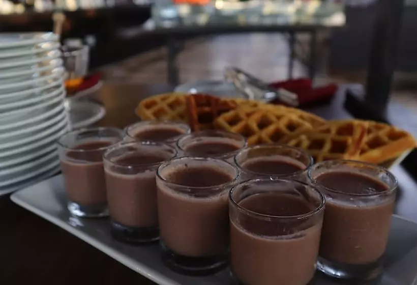 酒店 Grand Victoria