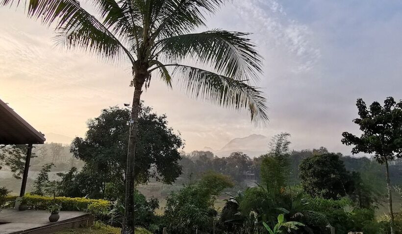 هتل Luangprabang Chanon