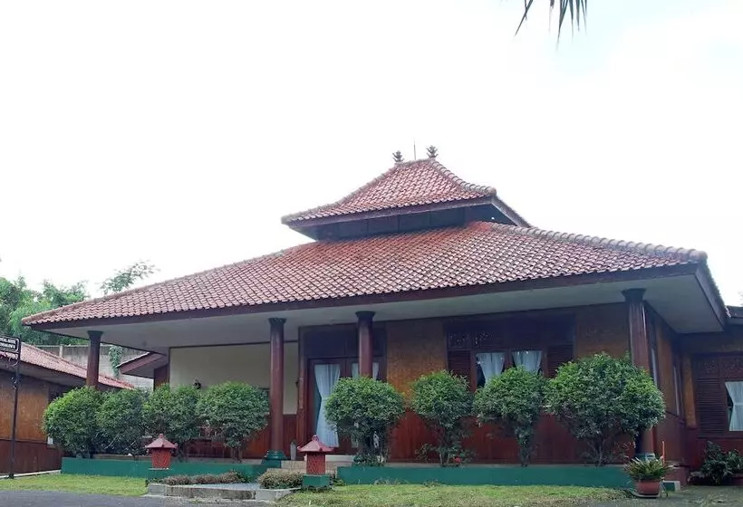 فندق Resort Prima Sangkanhurip