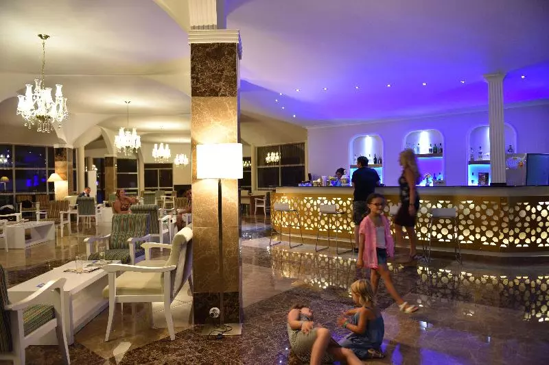 Отель Sahra Su Holiday Village & Spa