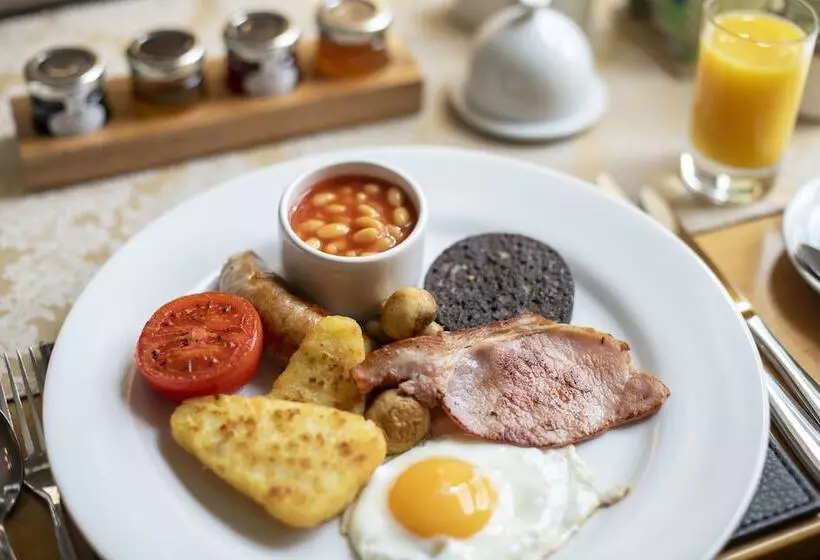 هتل The Briarfields