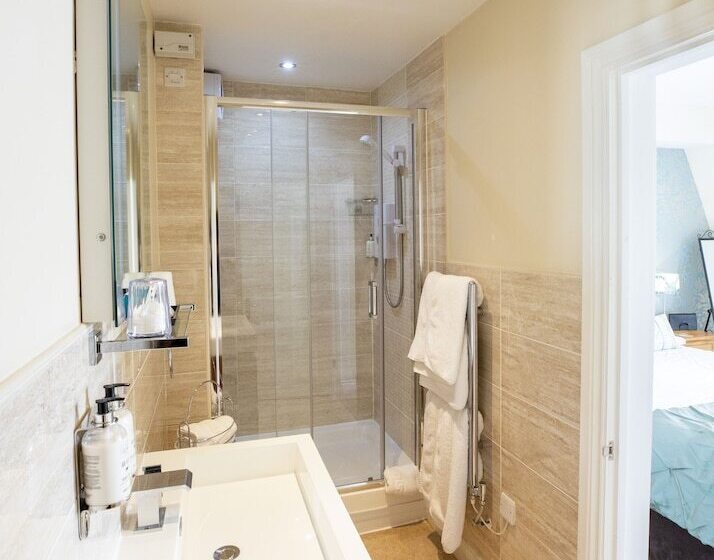 هتل The Briarfields