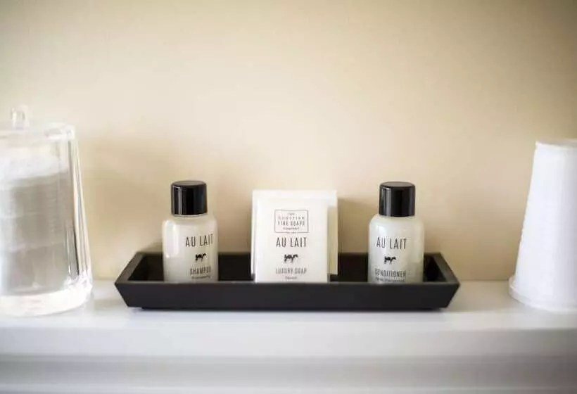 هتل The Briarfields