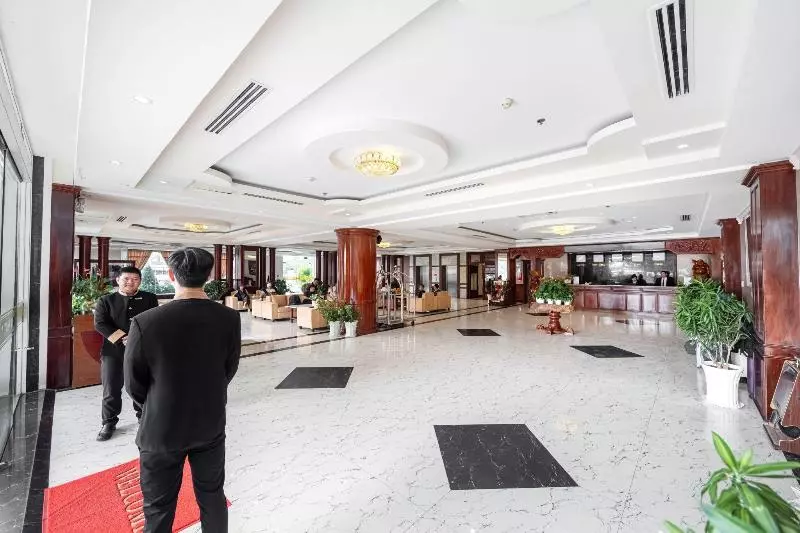 هتل Van Phat Riverside