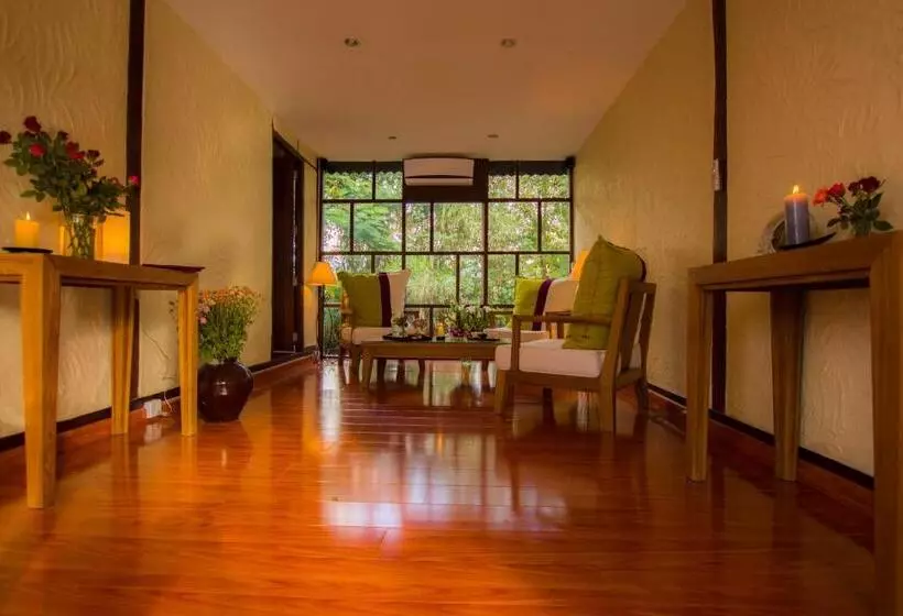 هتل Viewpoint Ecolodge