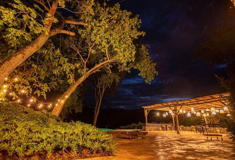 هتل Nativa Refugio Escondido