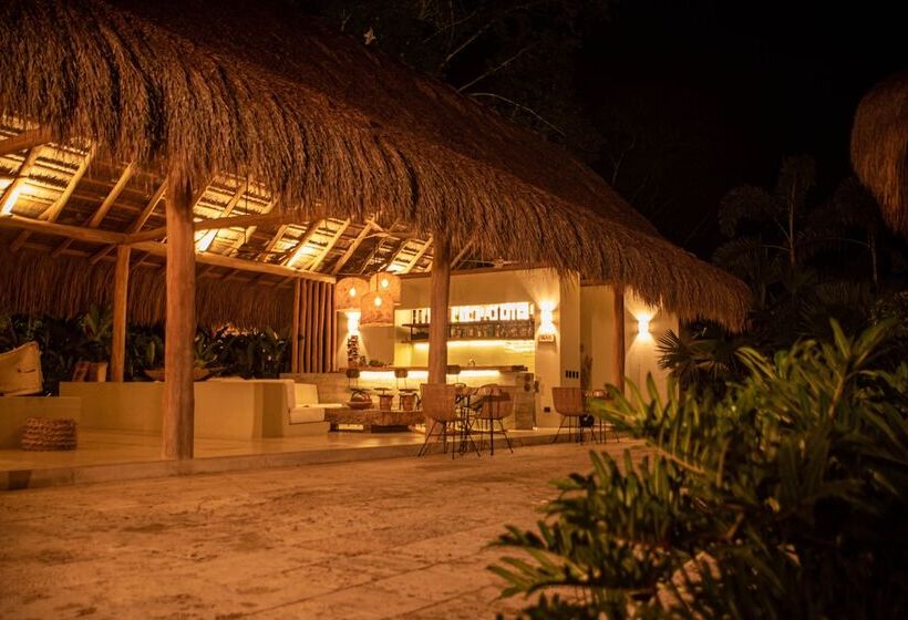 هتل Nativa Refugio Escondido