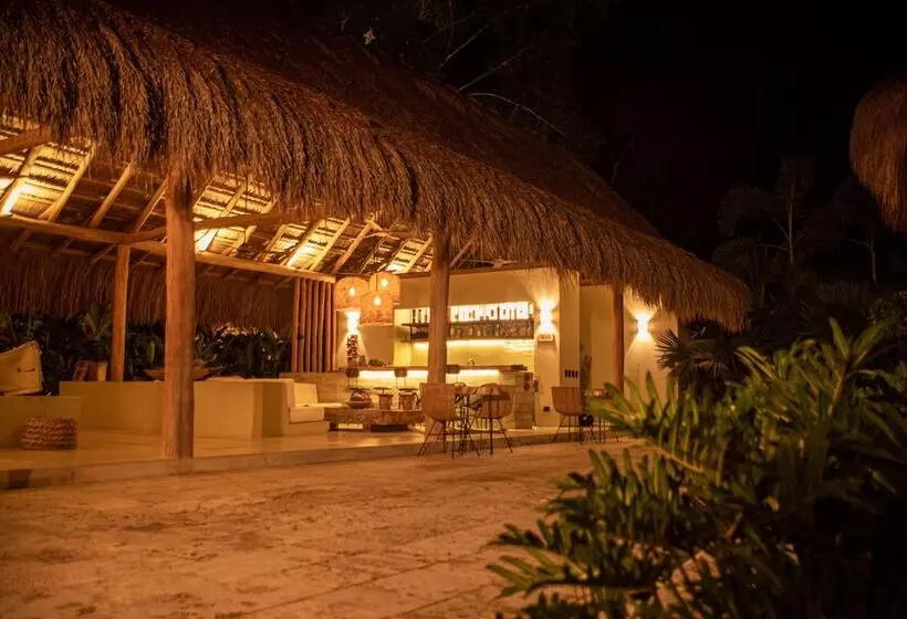 Hotelli Nativa Refugio Escondido