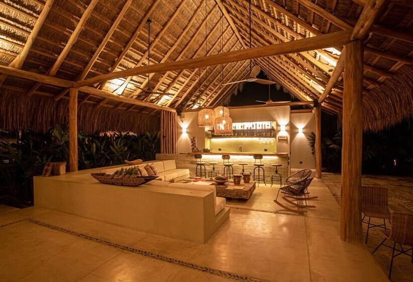 هتل Nativa Refugio Escondido