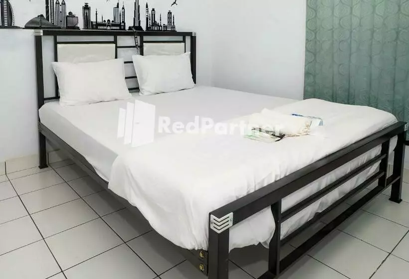 ホテル Ninja Room Pasteur Mitra Reddoorz